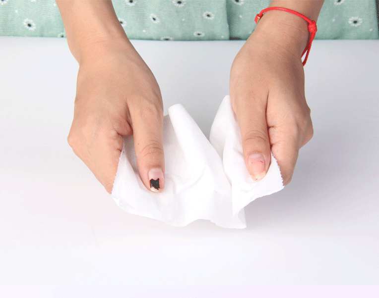 品名:商用大卷纸 层数:3层 成分:纯木浆 直径:共21厘米   宽8.