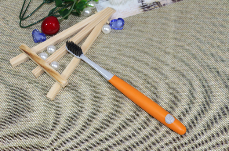 [一件代发] 齿贝尔竹炭舒爽牙刷612超细软毛成人牙刷家庭厂家批发