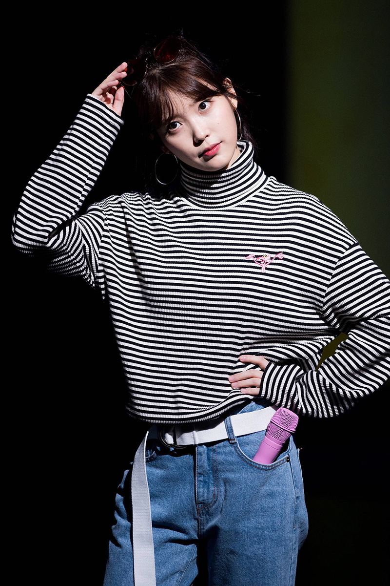 2017秋冬新款李智恩iu韩版宽松阔腿裤浅蓝色女装长牛仔裤 腰带