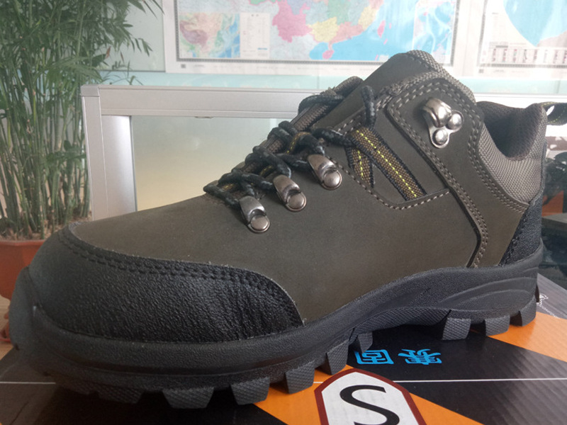 厂家跨境劳保鞋 注射双色pu底 钢头钢底电绝缘耐油防滑功能鞋