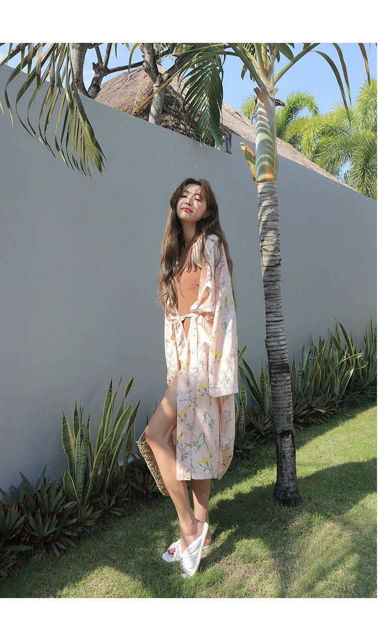 2018 新款连体泳衣 黑色简约时尚后备镂空 无肩带