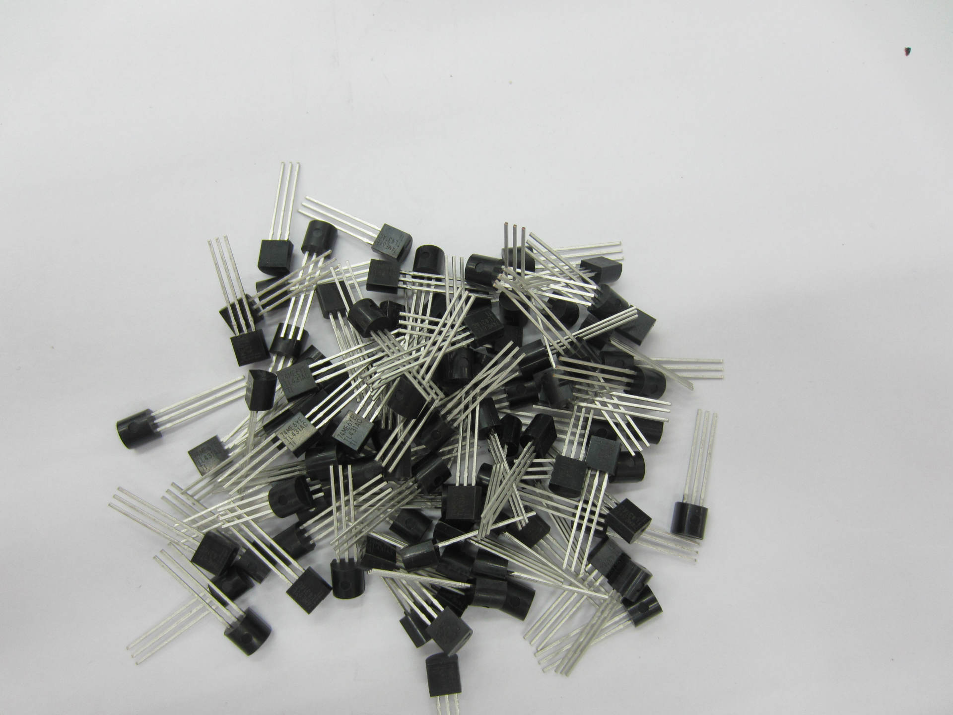 全新德州tl431aclp tl431ac to-92 大量现货