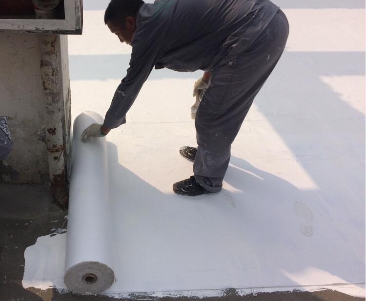 山东厂家批发75g缝织布钢结构屋面防水材料缝织聚酯布无纺布60g