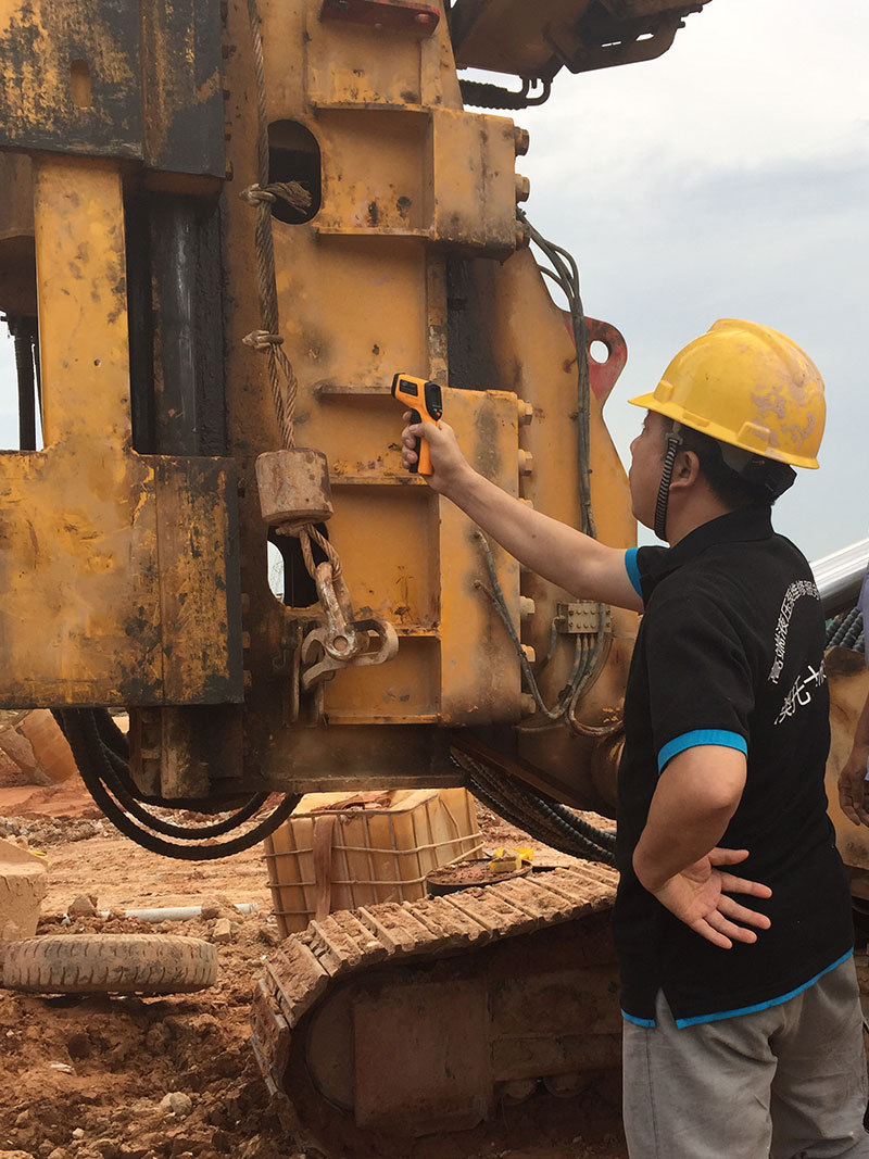 维修旋挖钻机之结构分解