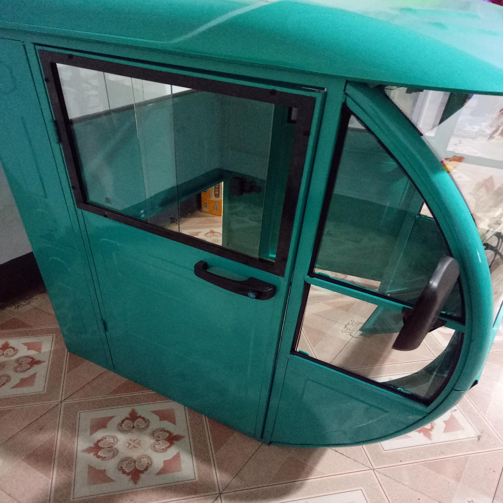 生产电动三轮车棚,驾驶室分体式方棚摩托车驾驶室,电动三轮配件