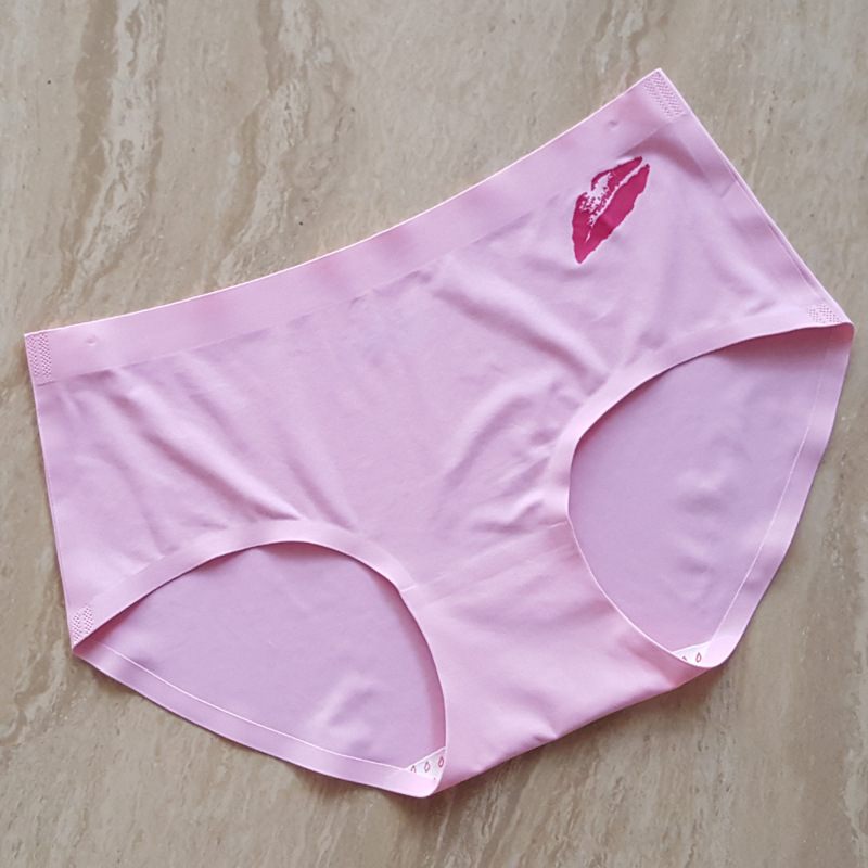 爆款新品女士清清裤 厂家直销冰丝无痕女士内裤片式红唇女三角裤