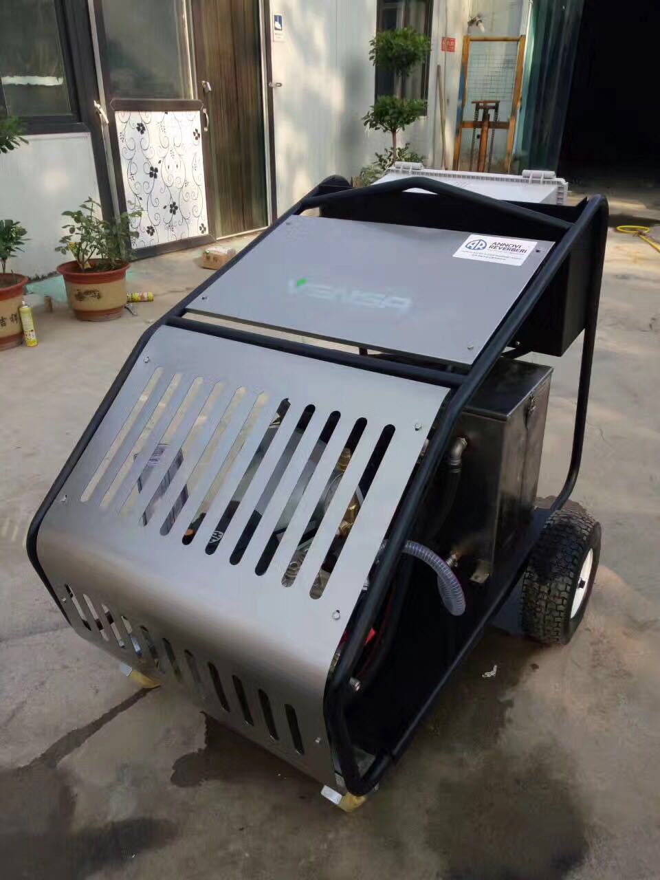 工业自动清洗机 地面冲洗机 学校食堂地面高压冲洗机