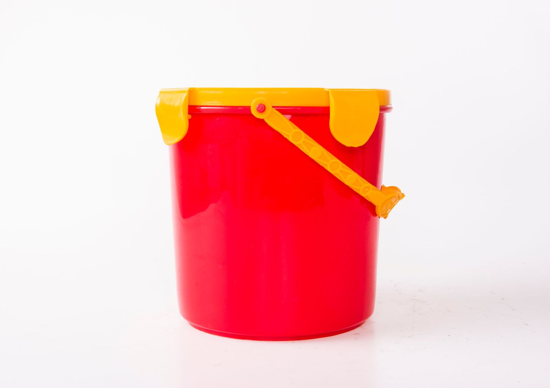 【热销小红桶】凯天1l圆形扣盖塑料桶 豆瓣桶 涂料桶