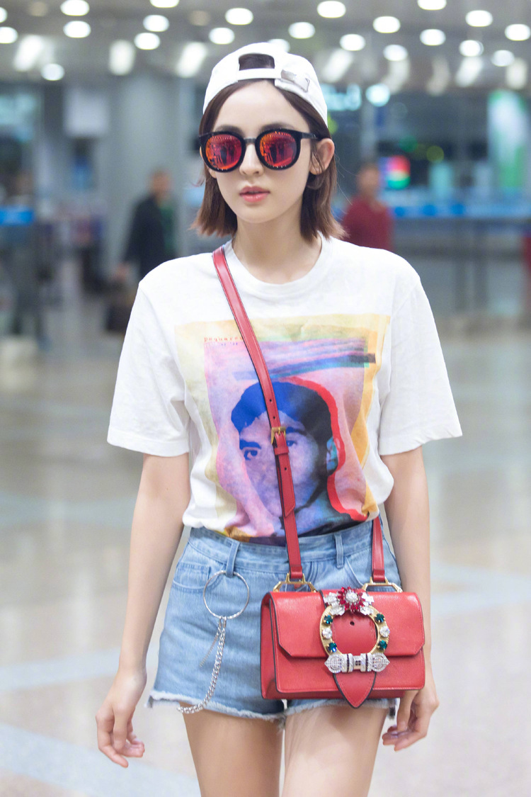 2017夏季新款 古力娜扎机场明星同款 白色短袖圆领印花人头t恤衫