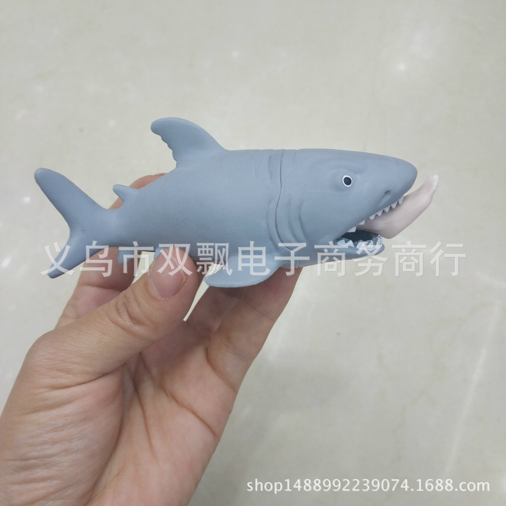 捏捏乐吃人鲨鱼食人挤眼挤压创意吃人腿鲨鱼整蛊整人