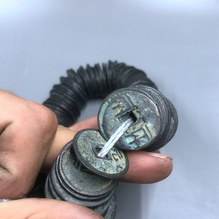 仿古铜钱 古代货币 古铜币 方孔圆钱 各朝代杂钱 200枚成串 30mm