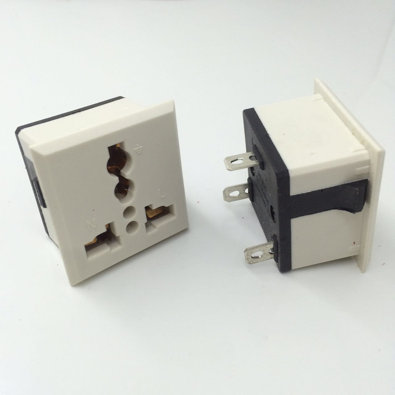 供应ac电源万能插座三孔卡位多功能转换插坐国标电源插座机柜插座