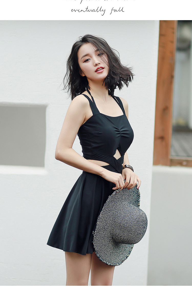 2017夏季新款连体泳衣女显瘦优雅女神黑色性感聚拢平角温泉泳衣