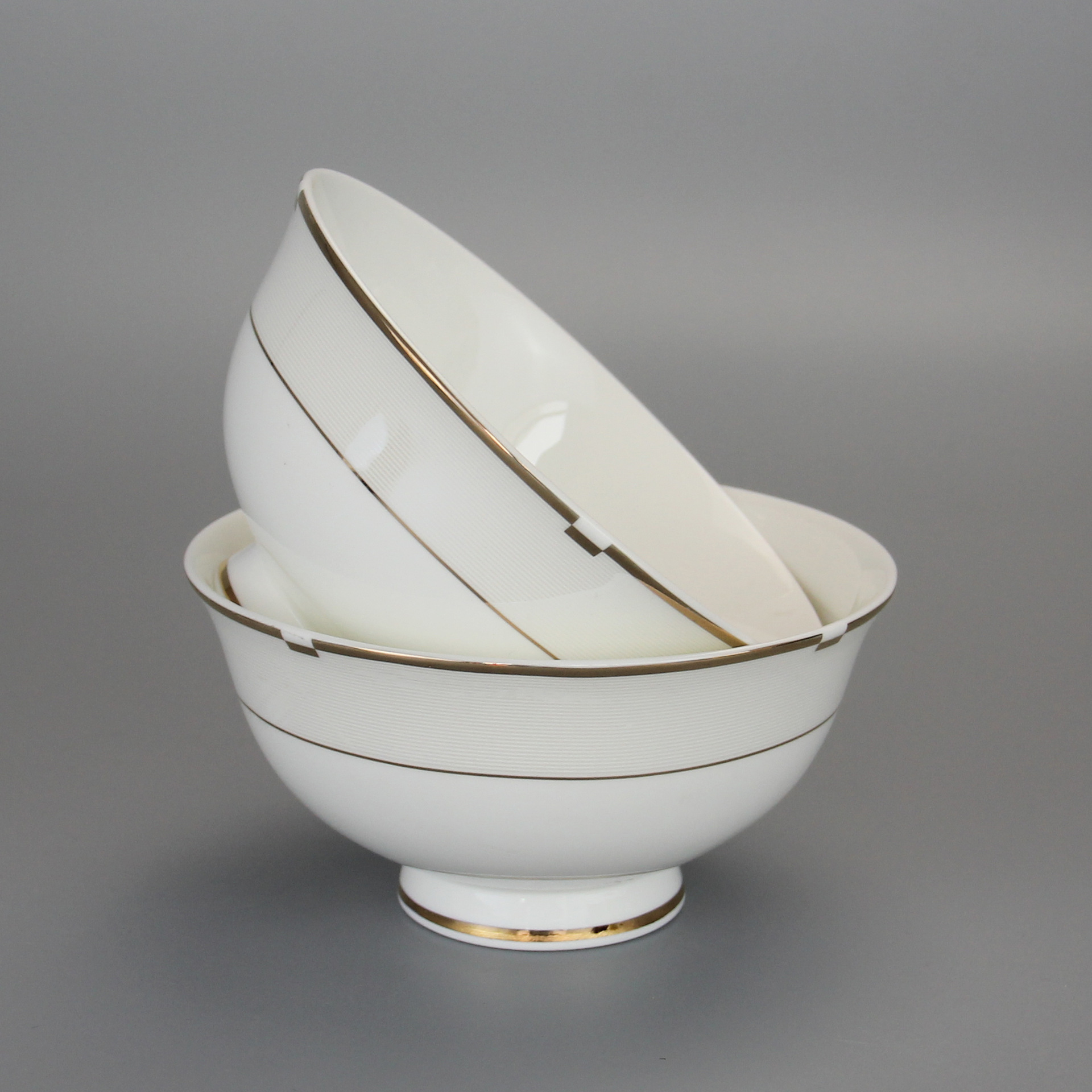 供应批发骨质瓷4.5寸米饭碗 陶瓷餐具高脚碗 餐厅酒店用碗.