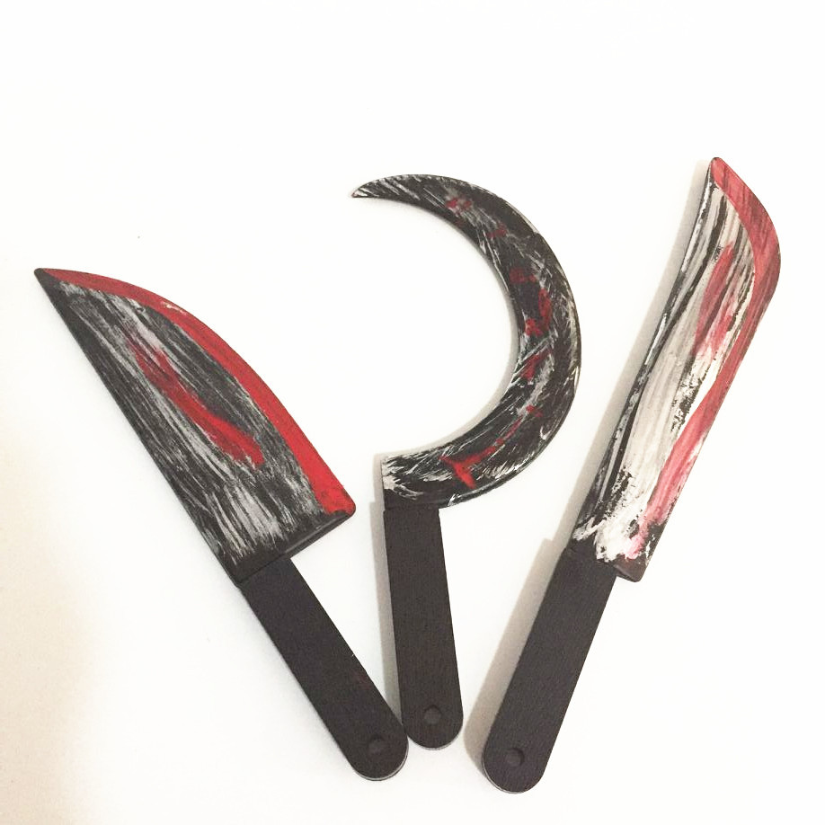 吹塑加工万圣节用品 万圣节表演塑料道具刀 刷漆复古刺刀尖刀