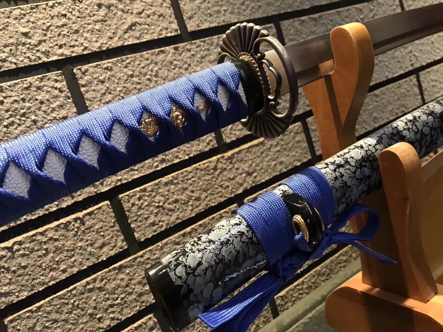 一件代发龙泉宝剑折叠花纹钢日式武士刀剑工艺品户外冷兵器未开刃