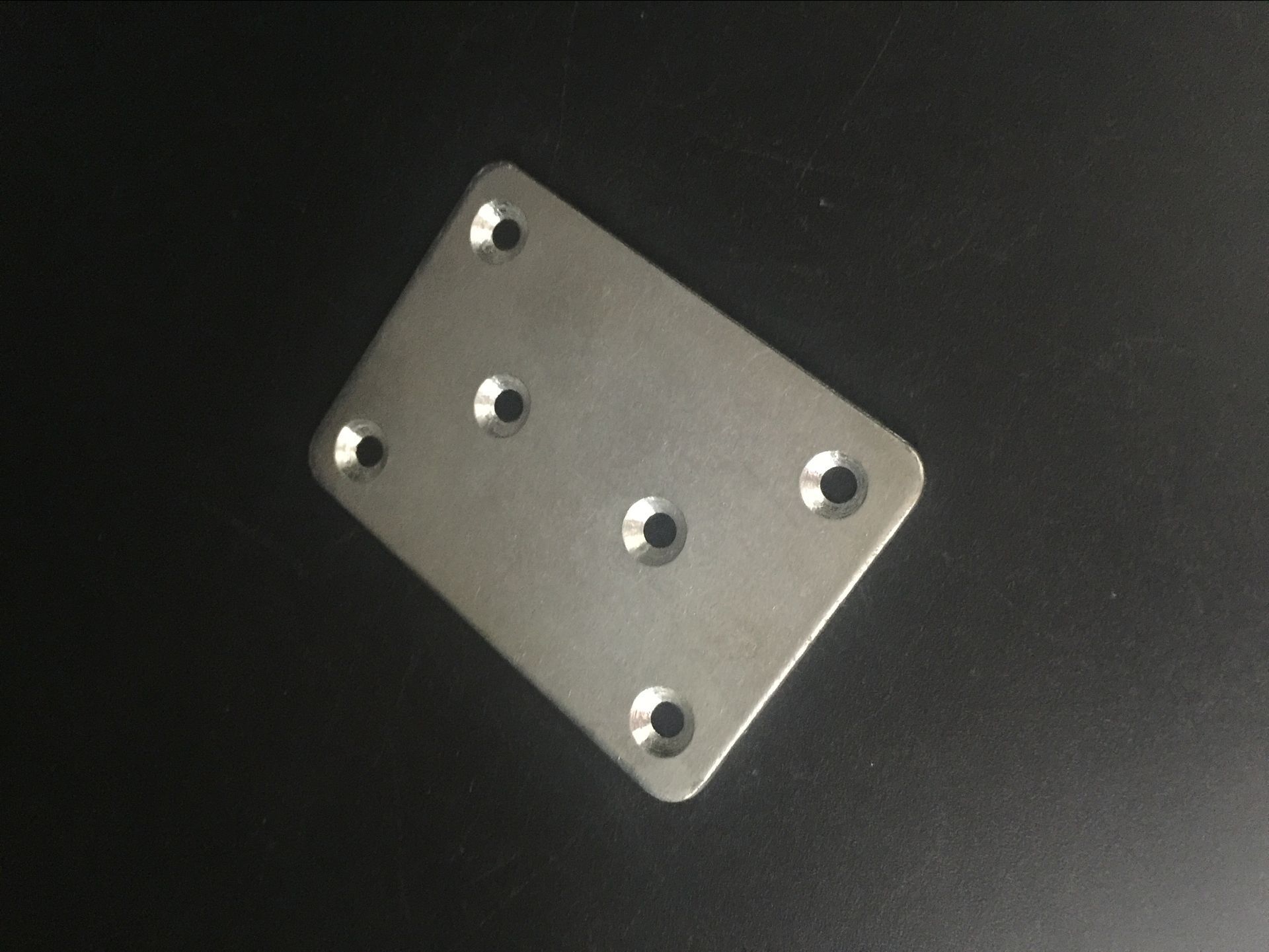 厂家直销 六孔铁片长方形镀锌铁片定制 量大从优