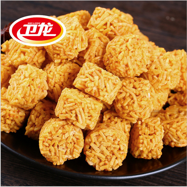 卫龙拉面丸子24g *30袋休闲膨化食品干脆面儿童零食牛排辣鸡味批