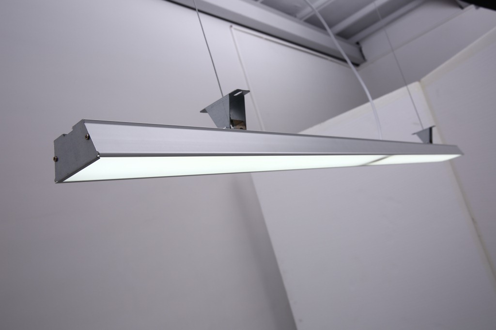 地下车库用雷达感应灯管有什么好处?