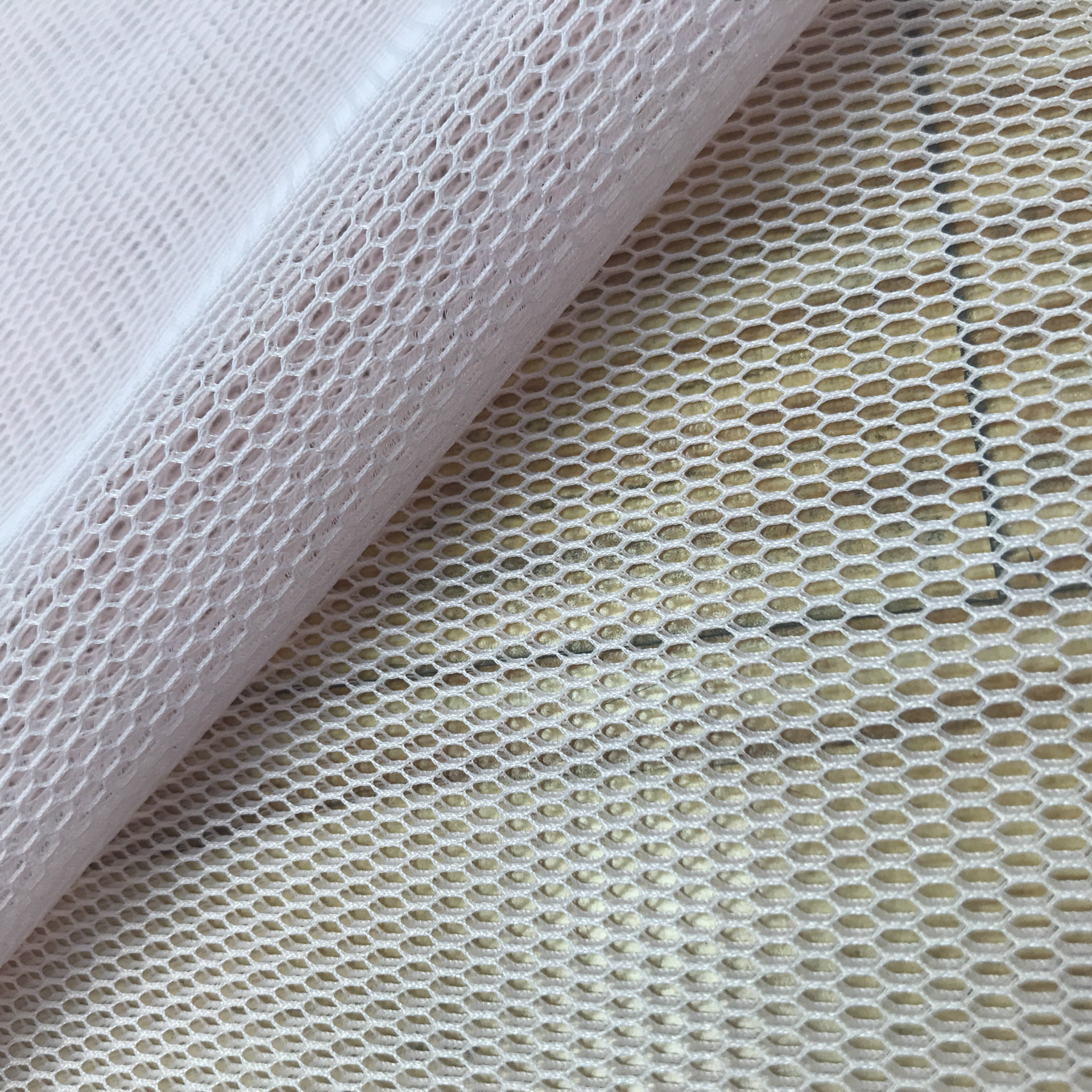 厂家现货直销 三明治网眼布 3d网布布料 汽车坐垫套鞋材针织面料