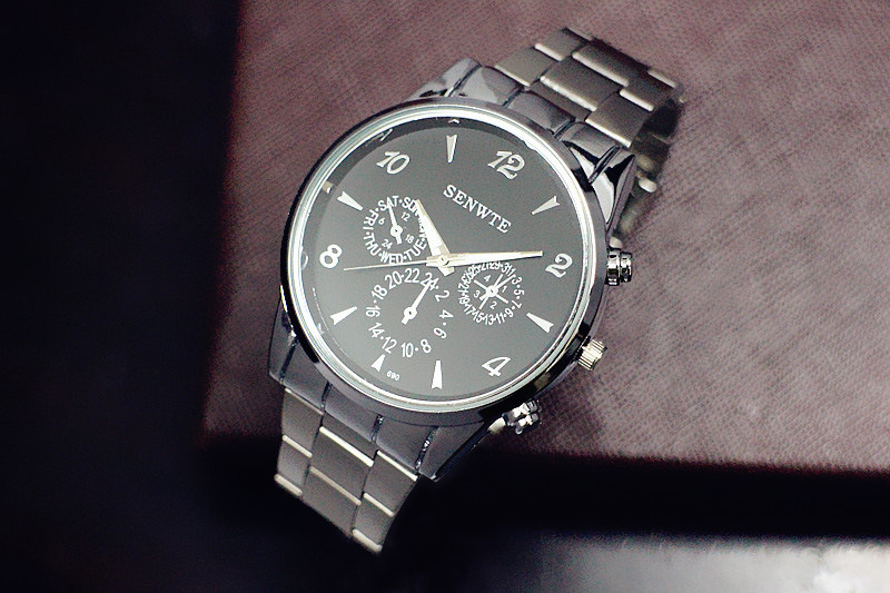 2.中低档手表,难免会有瑕疵,太过介意慎拍.