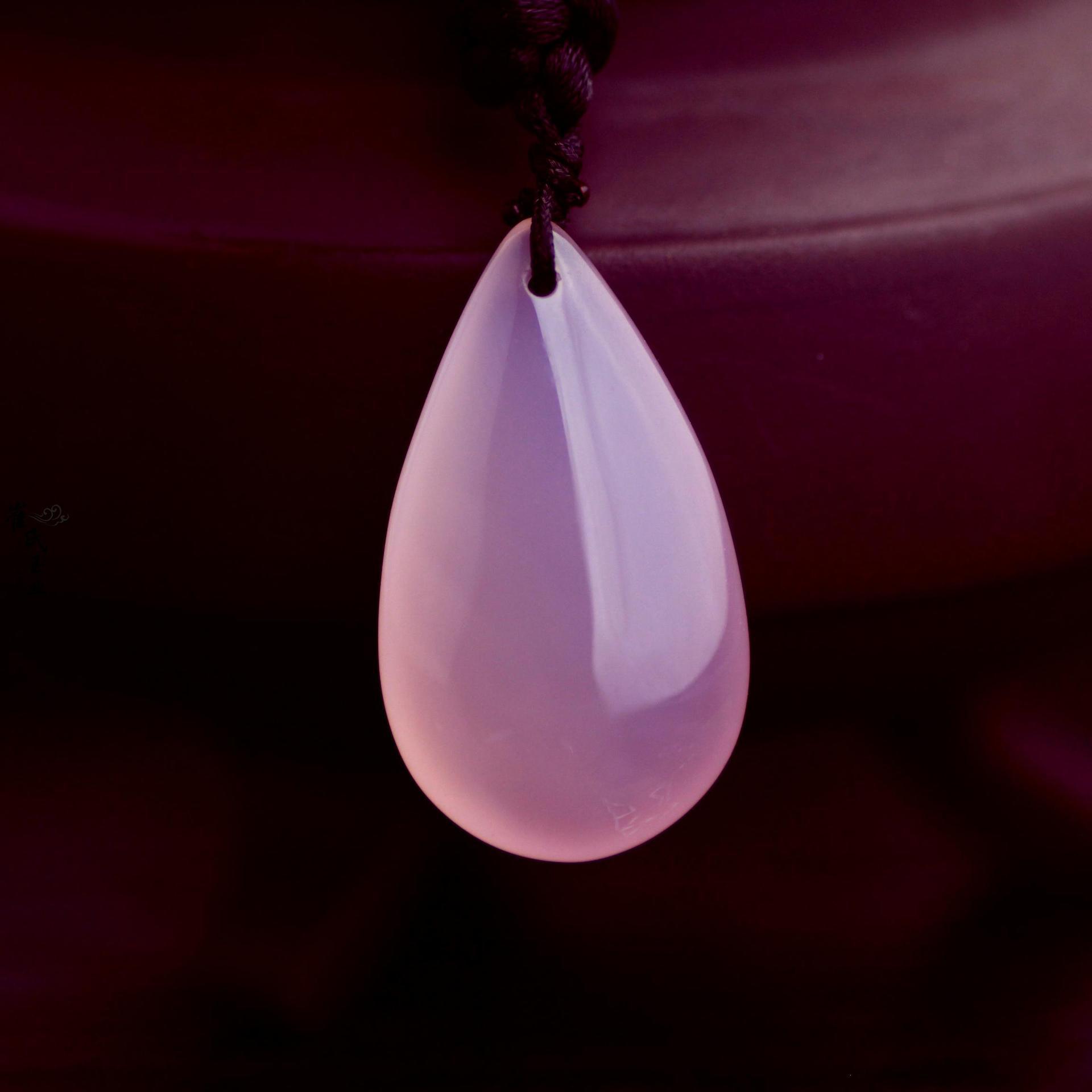 玉器批发天然芙蓉玉粉玉髓水滴吊坠 百搭款女士玉髓项链坠