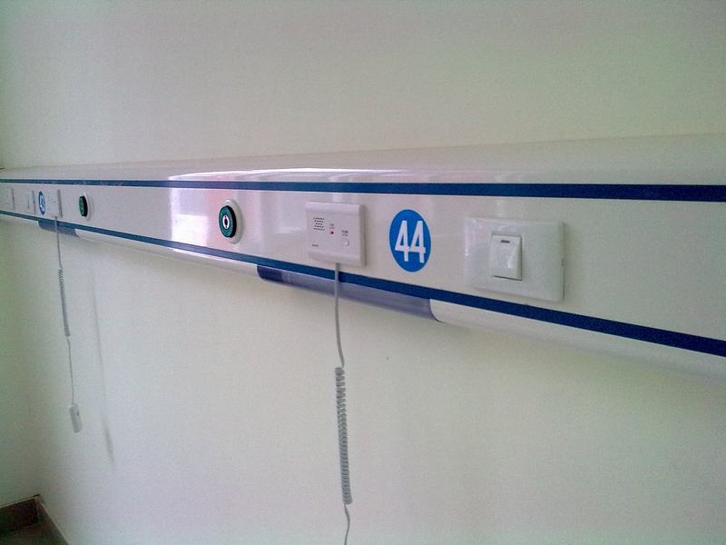 医院设备带 雾化带氧气病房床头设备带中心供氧厂家