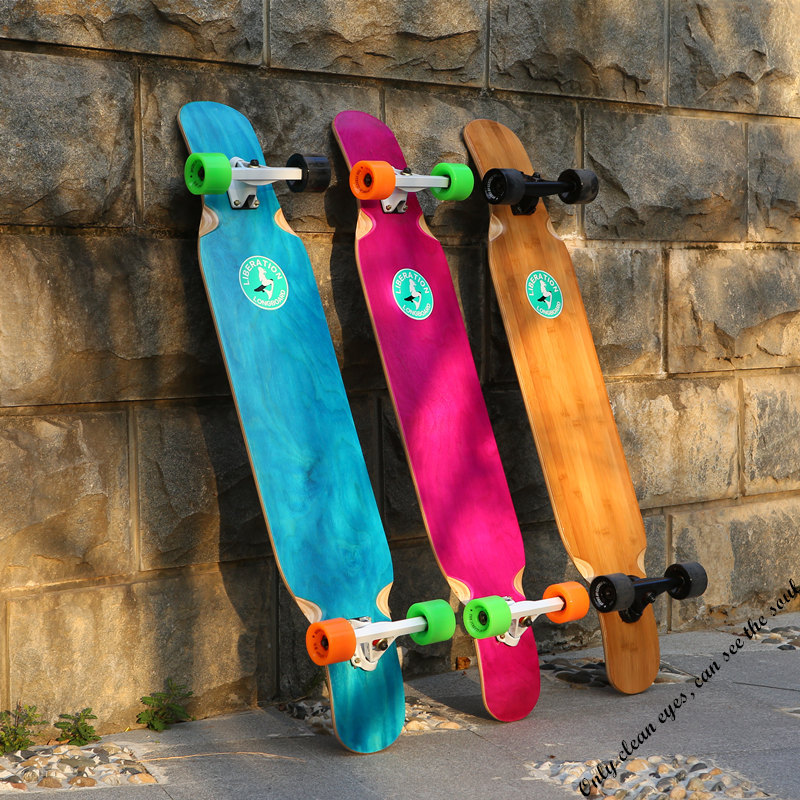 跨境专供鹭炫长板skateboy 刷街dancing板男女生舞板4轮成人滑板