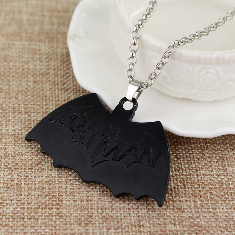 电影周边蝙蝠侠项链潮流时尚夸张batman字母标志吊坠配饰品挂件