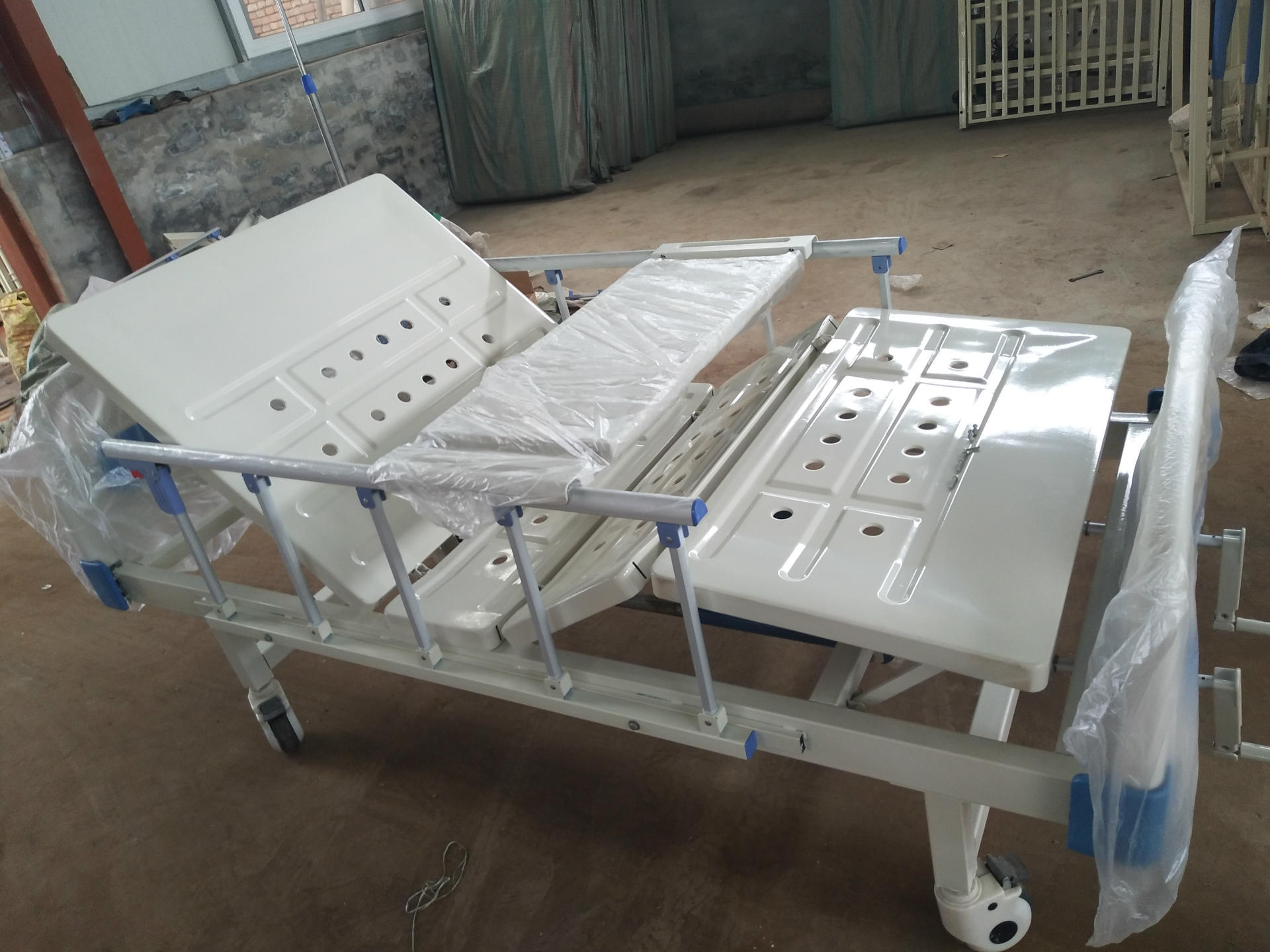 家用医用abs双摇床病床养老院手动木质护理床加厚方管医疗护理床