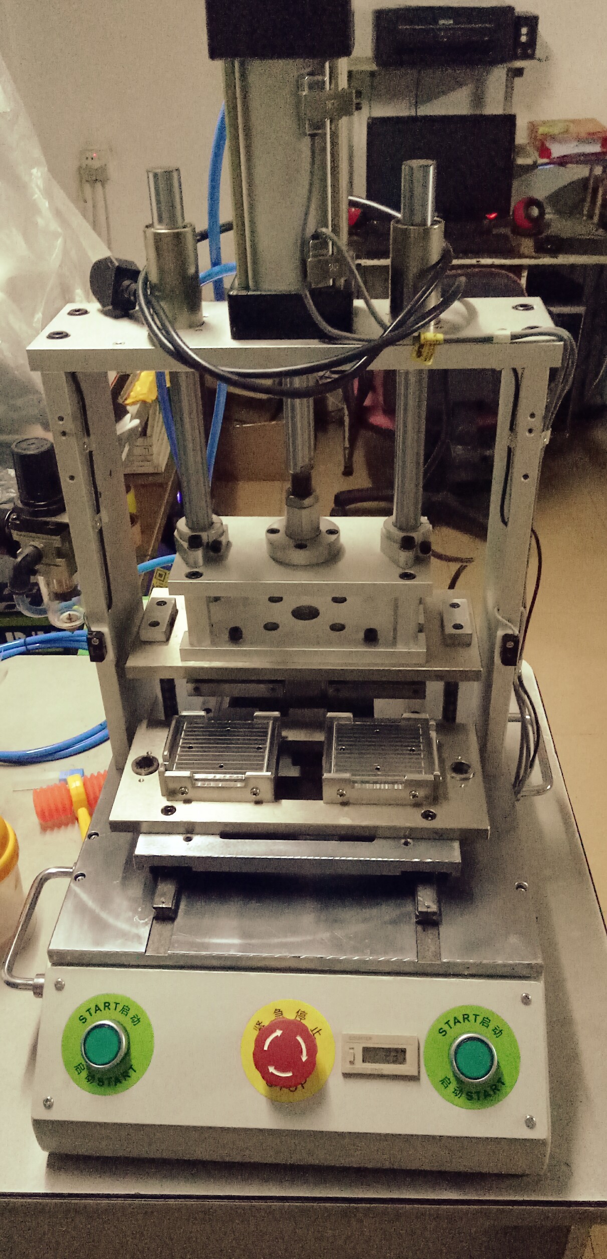 东莞 深圳切水口治具 冲切治具 全自动切水口机 自动冲切水口机