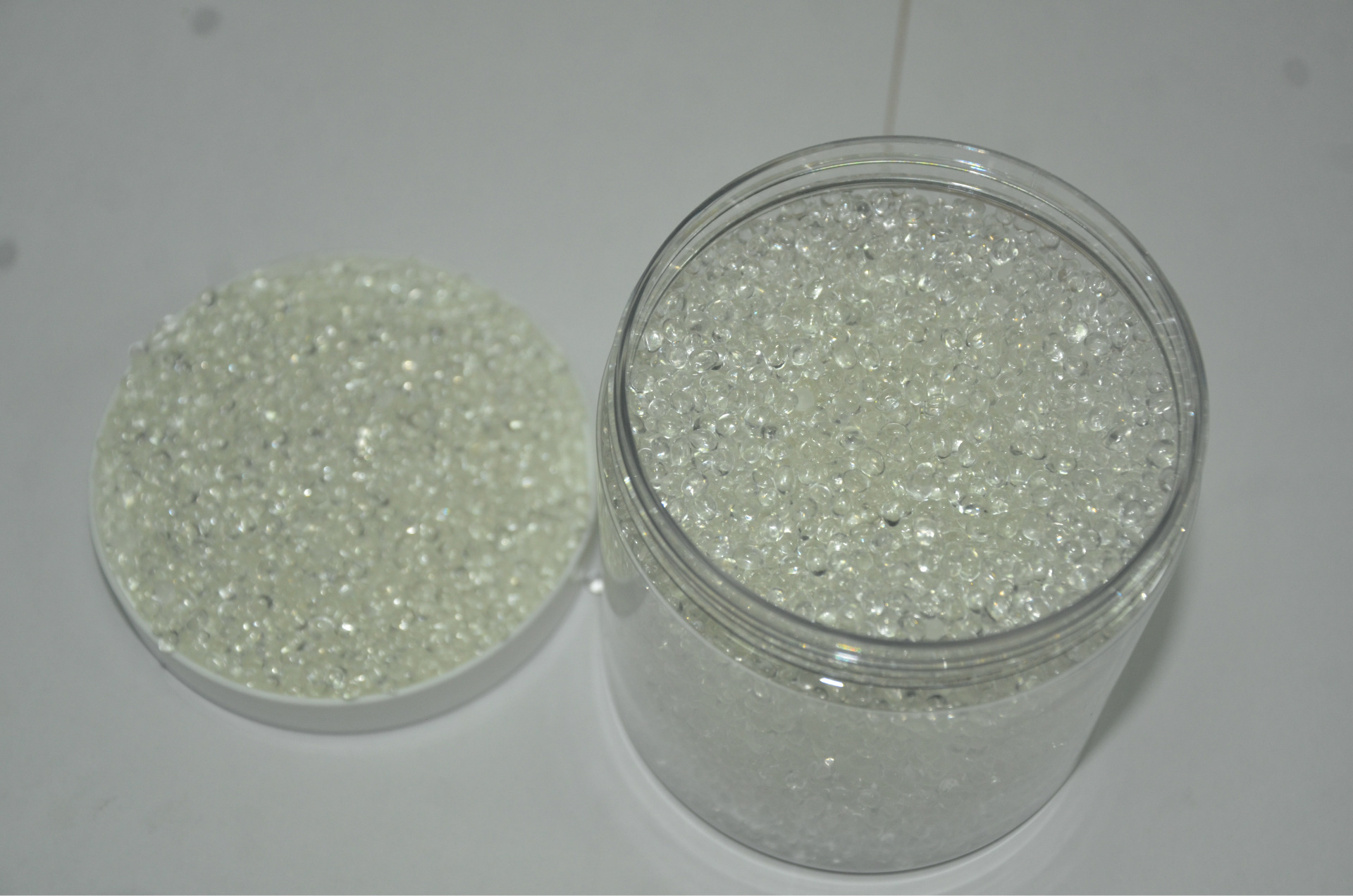 厂家供应eva环保低温热熔胶粒 家具封边高粘度聚酰胺热熔胶粒