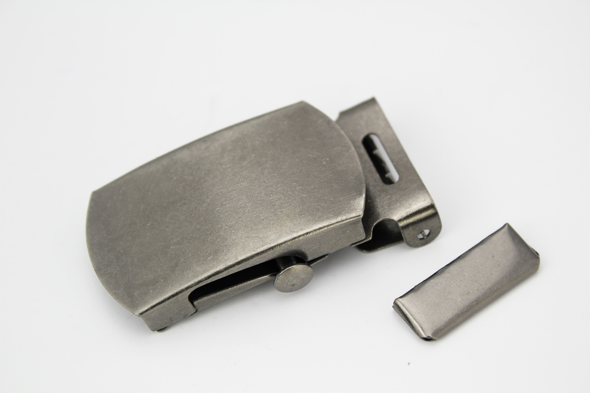 (佛山厂家直销)供应27mm铜皮带扣头 平滑扣 可订做logo