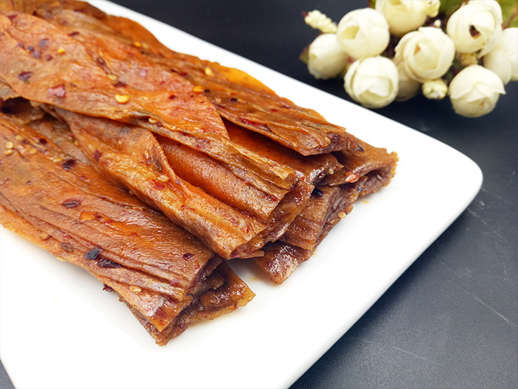 东北大妈纸豆皮辣片 香辣豆皮豆干辣条200g