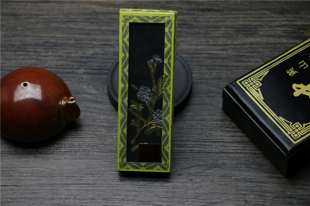 二两安徽墨条 青墨 铁斋翁 墨条墨锭墨块带盒