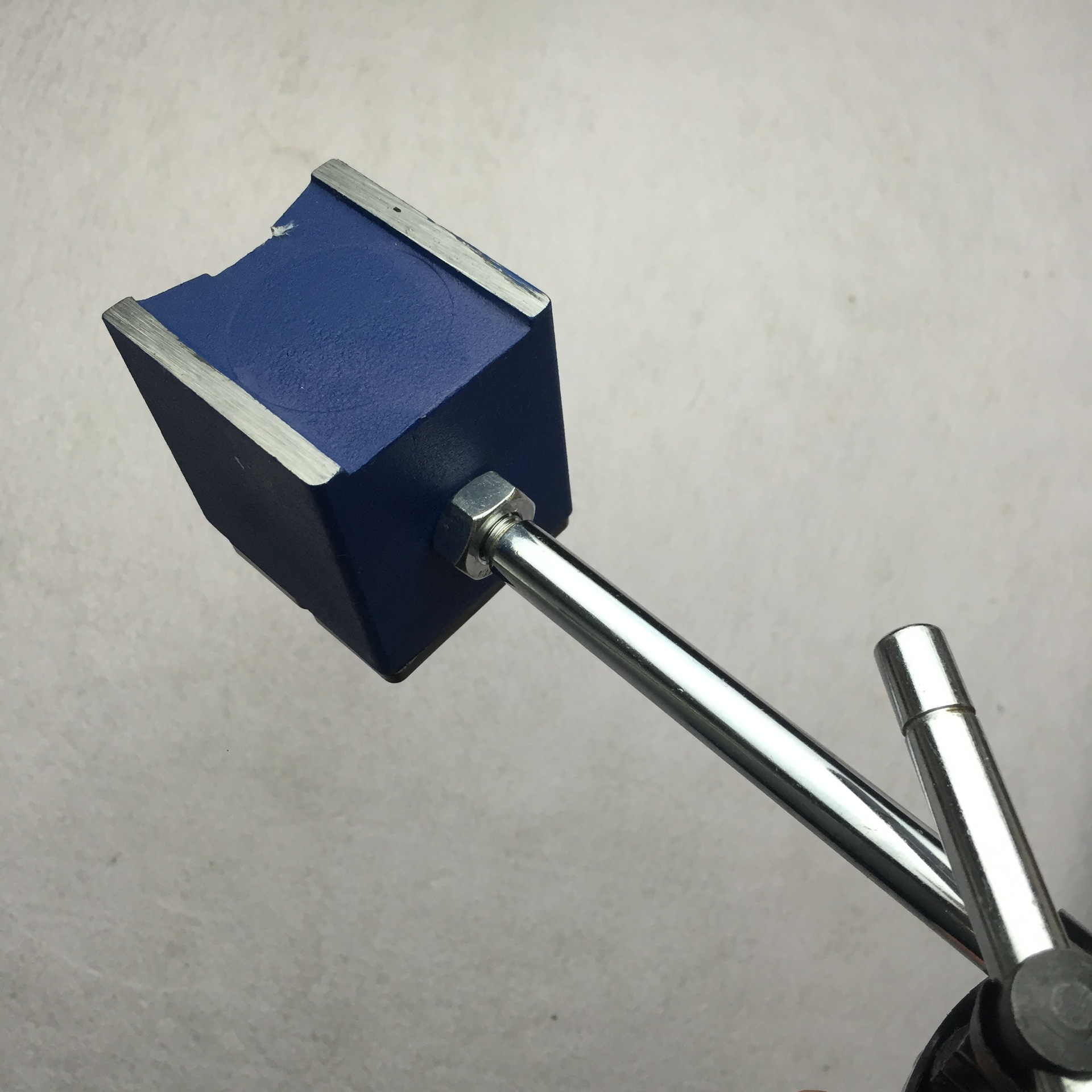 磁性表座_机械大小表座 万向表座磁力表座磁性百分表杠杆百分表 - 阿