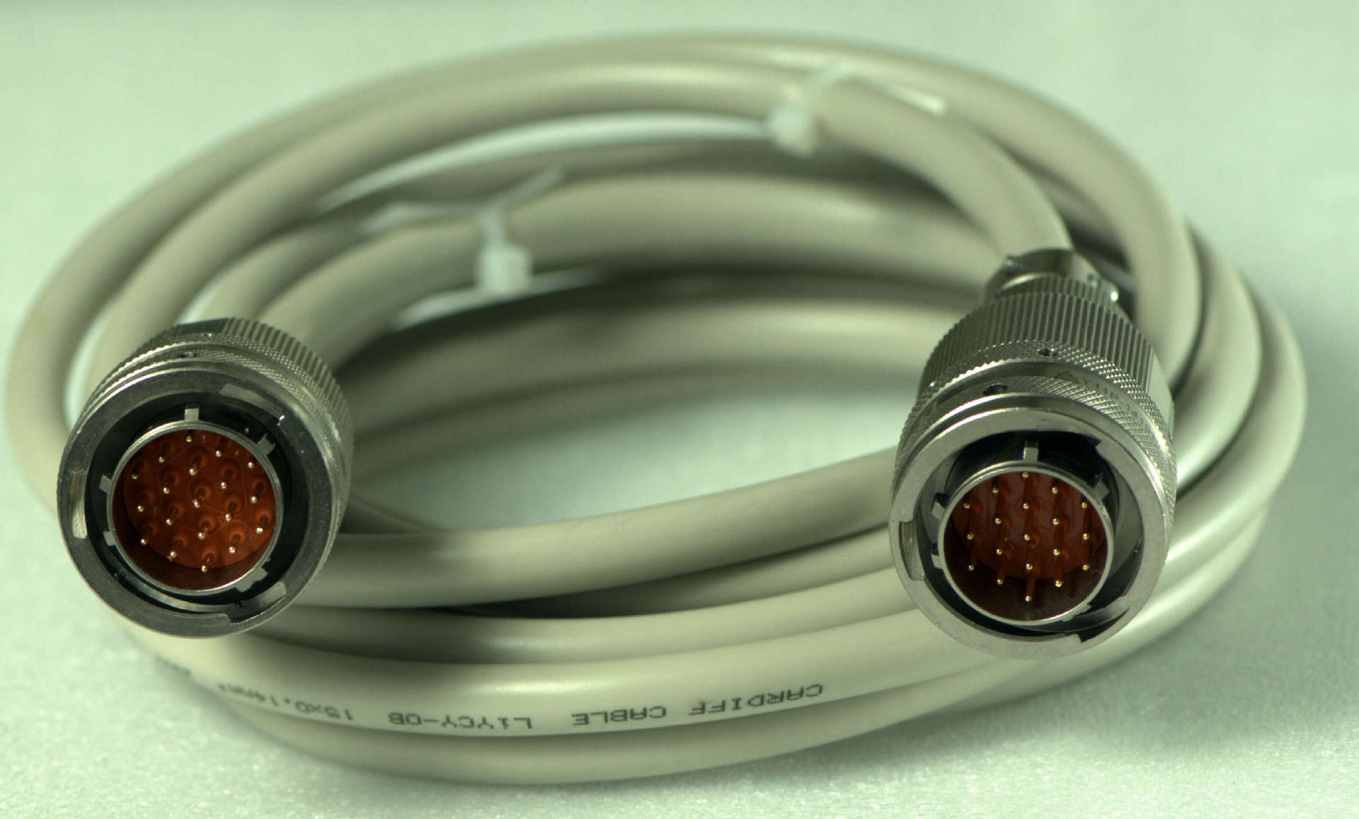 线束加工信号电缆 19芯小型电缆夹紧插头 15芯屏蔽电缆 线束定制