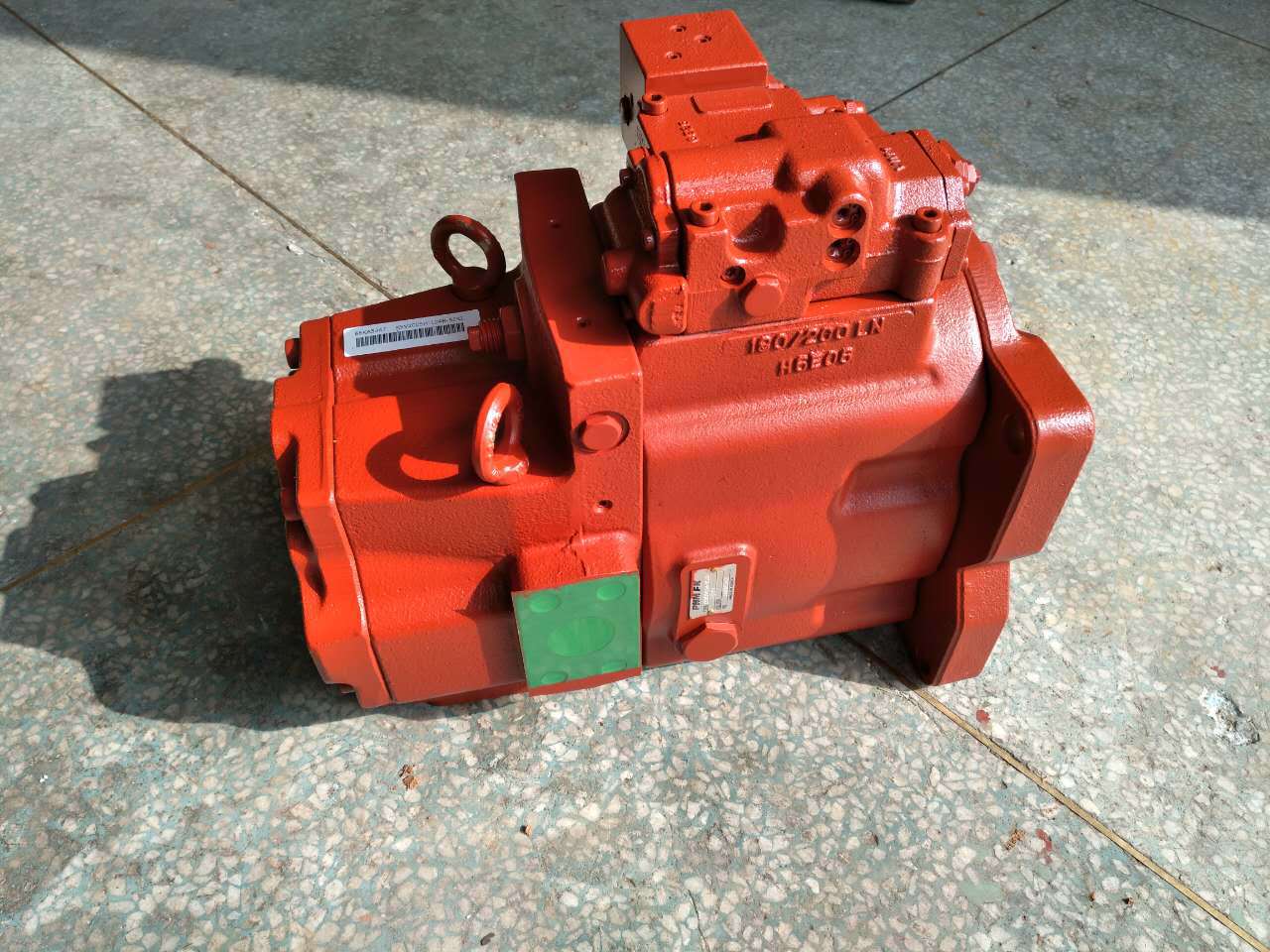 韩国川崎k5v200sh中联拖泵泵车主油泵