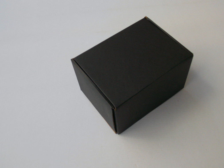 黑卡瓦楞盒 黑色飞机盒可订做印刷饰品包装礼品盒子 瓦楞包装纸盒