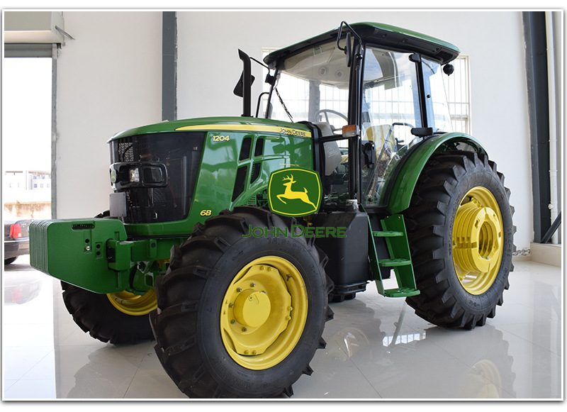 大型农耕用拖拉机约翰迪尔6b-1204四轮拖拉机带驾驶室