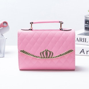 欧美风范 秋冬时尚新款 皇冠定型女士挎包 超实用小包 手提包包