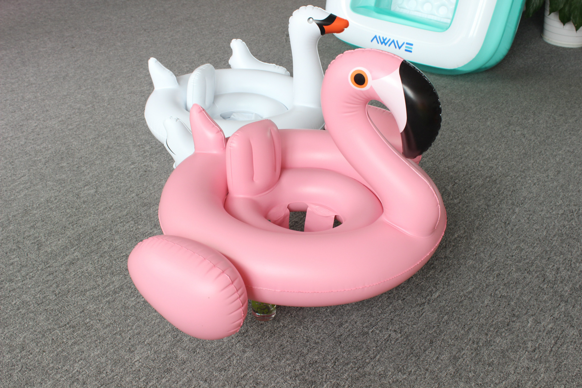 游泳用品_火烈鸟游泳圈成人儿童座圈 水上浮圈游泳他 充气 - 阿里巴巴