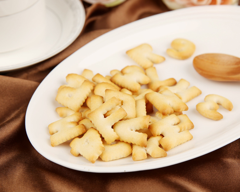 泰国进口 河马莉字母造型饼干 宝宝儿童磨牙辅食 165g