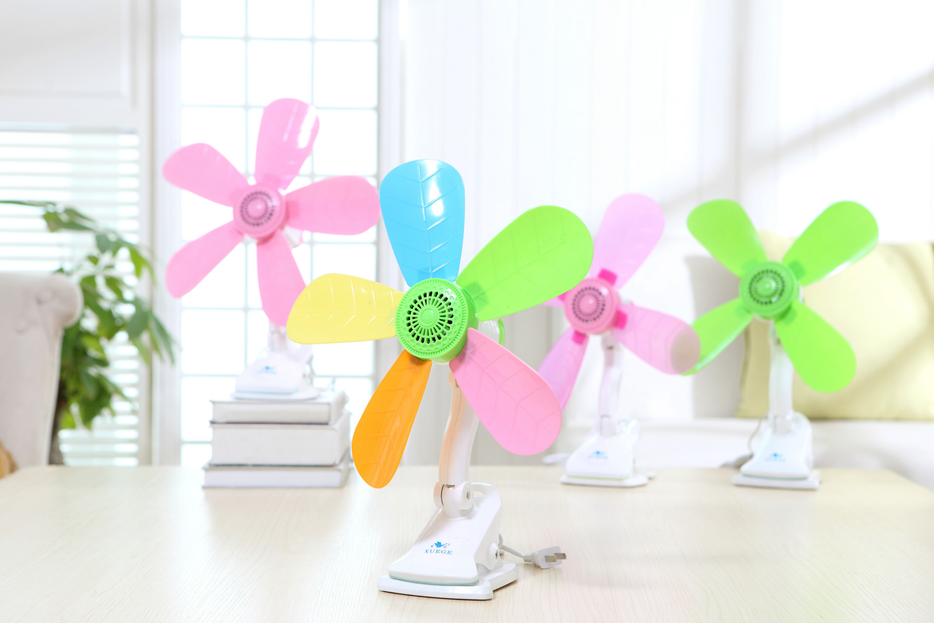 雪鸽电风扇家用小吊扇蚊帐学生宿舍迷你粉色绿色吊扇彩色静音风大