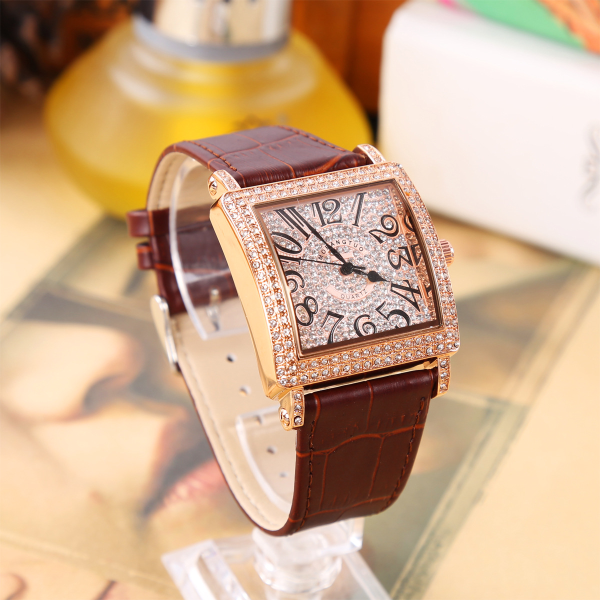 时尚方形女手表 满钻玫瑰金女表 数字刻度百搭时装表学生石英腕表