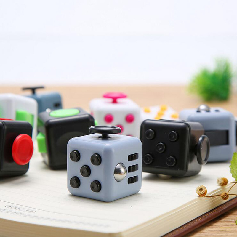 儿童解压玩具魔方Fidget busy cube解压神器骰子益智跨境可印LOGO图