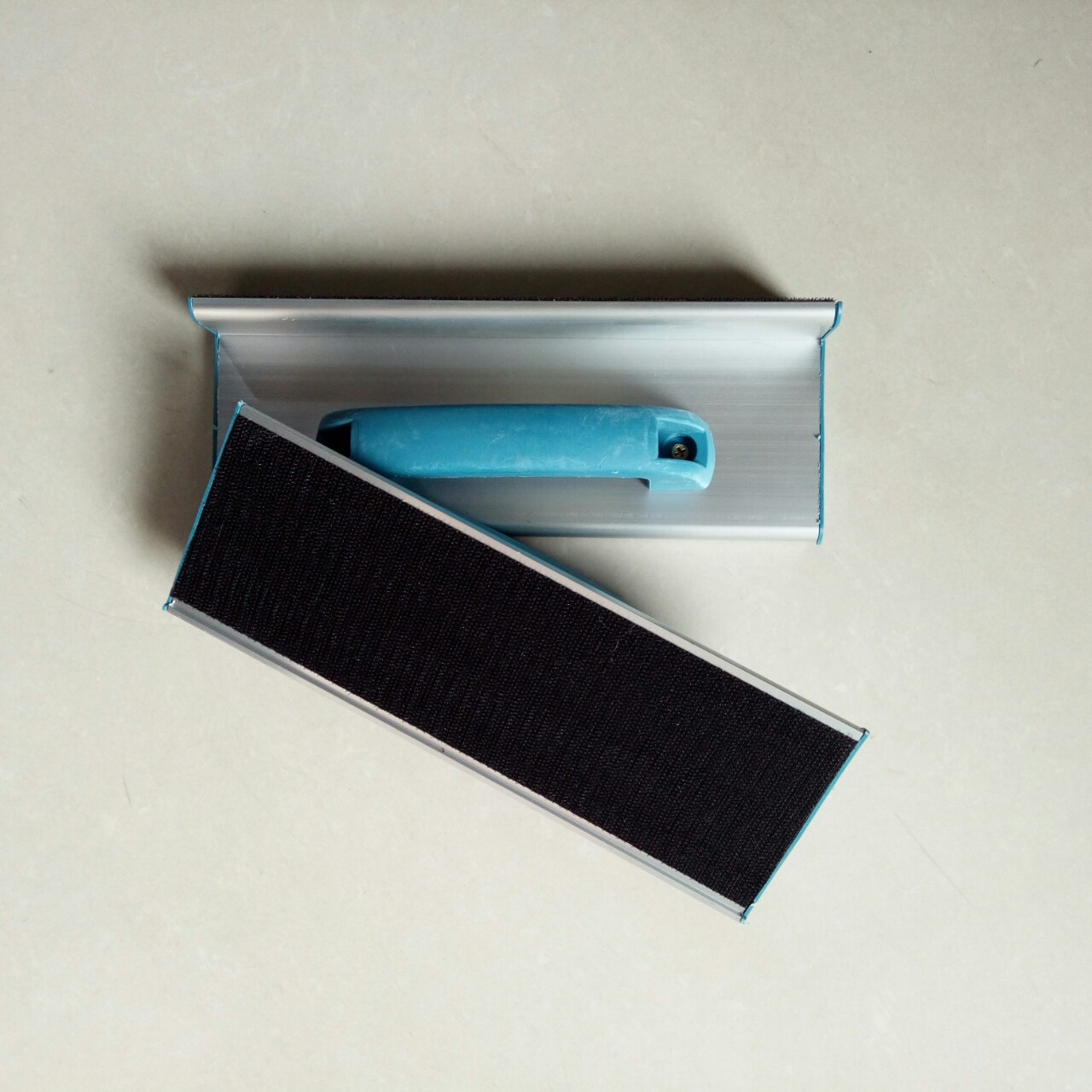 批发50长25长铝合金砂架自粘植绒砂纸打磨器墙角阴角自粘砂纸架