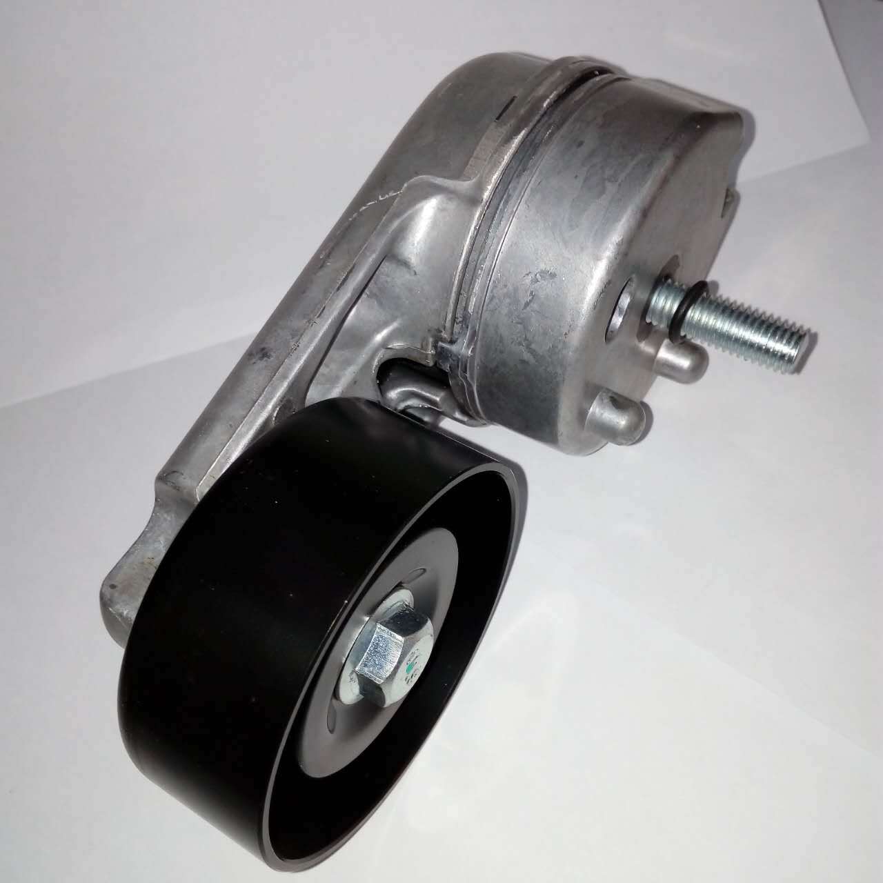 批发供应适用路虎揽胜涨紧轮皮带张紧器 pqg500030 惰轮