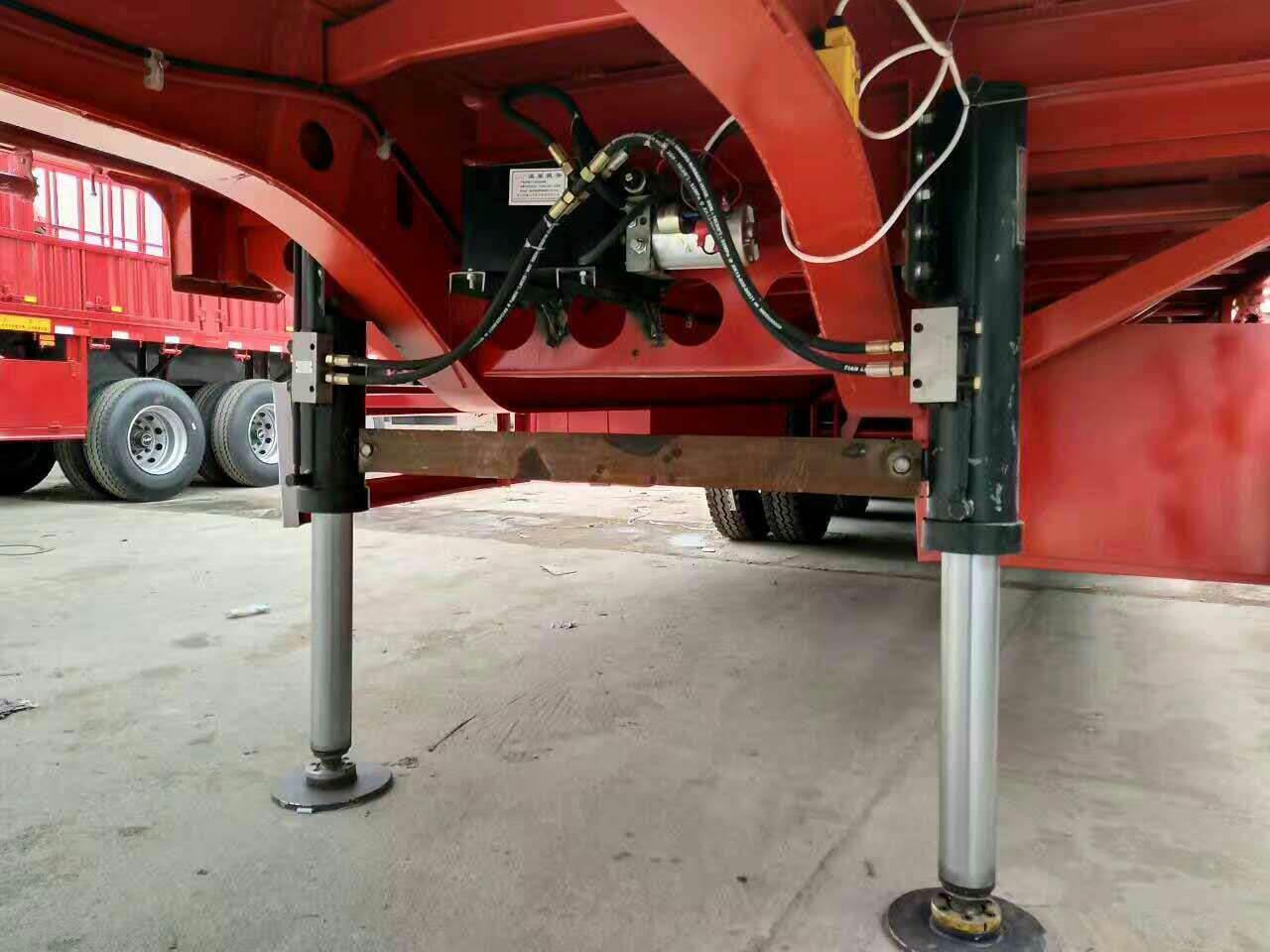 半挂车电动液压支腿挂车支撑装置28t马腿联动单动机械支腿