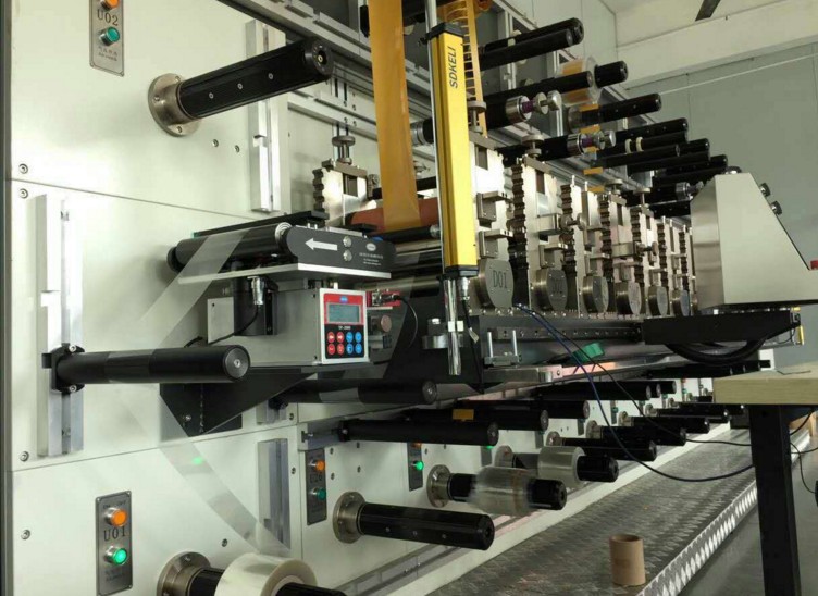 山东纠偏机全自动纠偏仪yp-f过程导正纠偏一体机厂家直销价格优惠